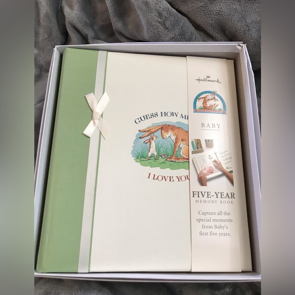 Hallmark Other Hallmark Guess How Much I Love You Photo Album Nib 5